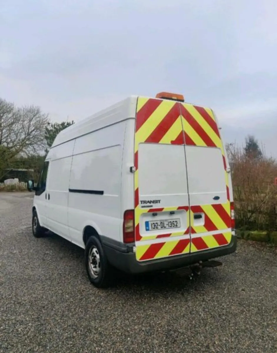 Ford transit 132 - Image 2