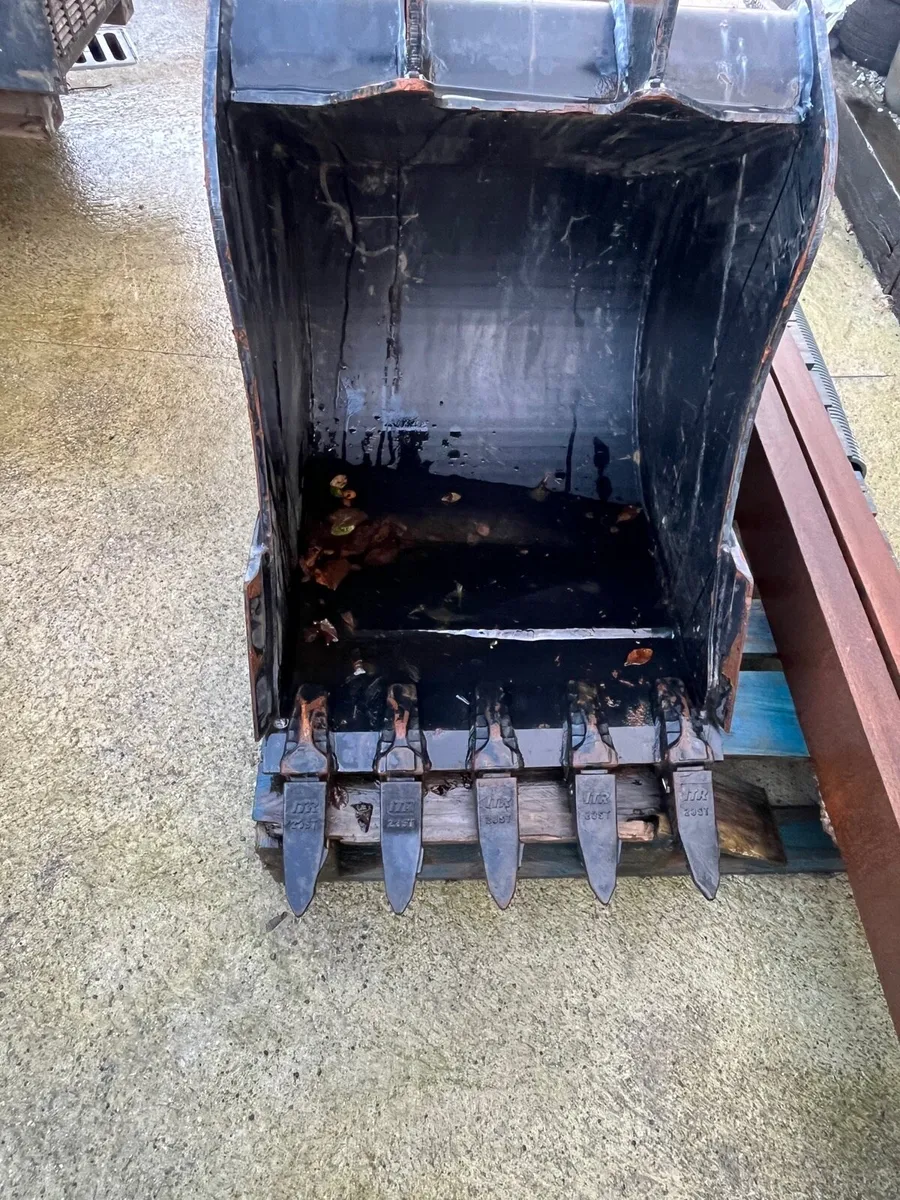 Jcb buckets - Image 3