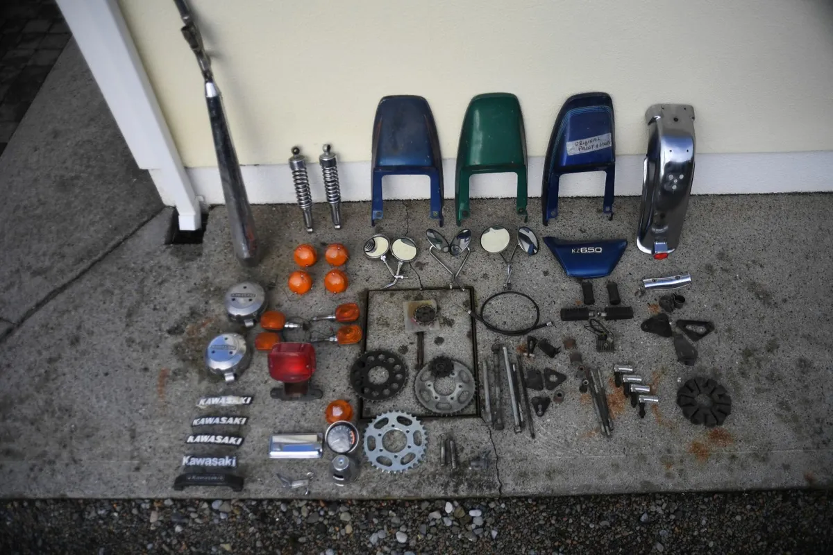 KAWASAKI Z 650 parts - Image 2