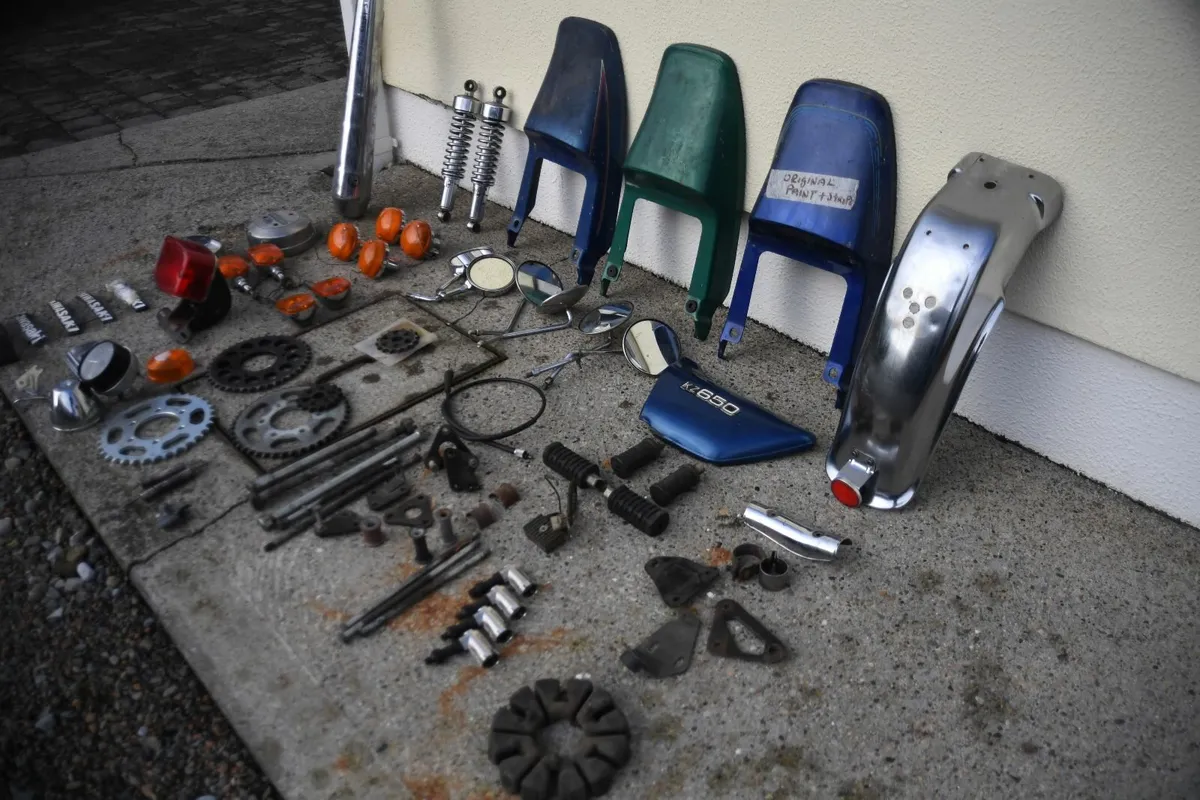 KAWASAKI Z 650 parts - Image 3