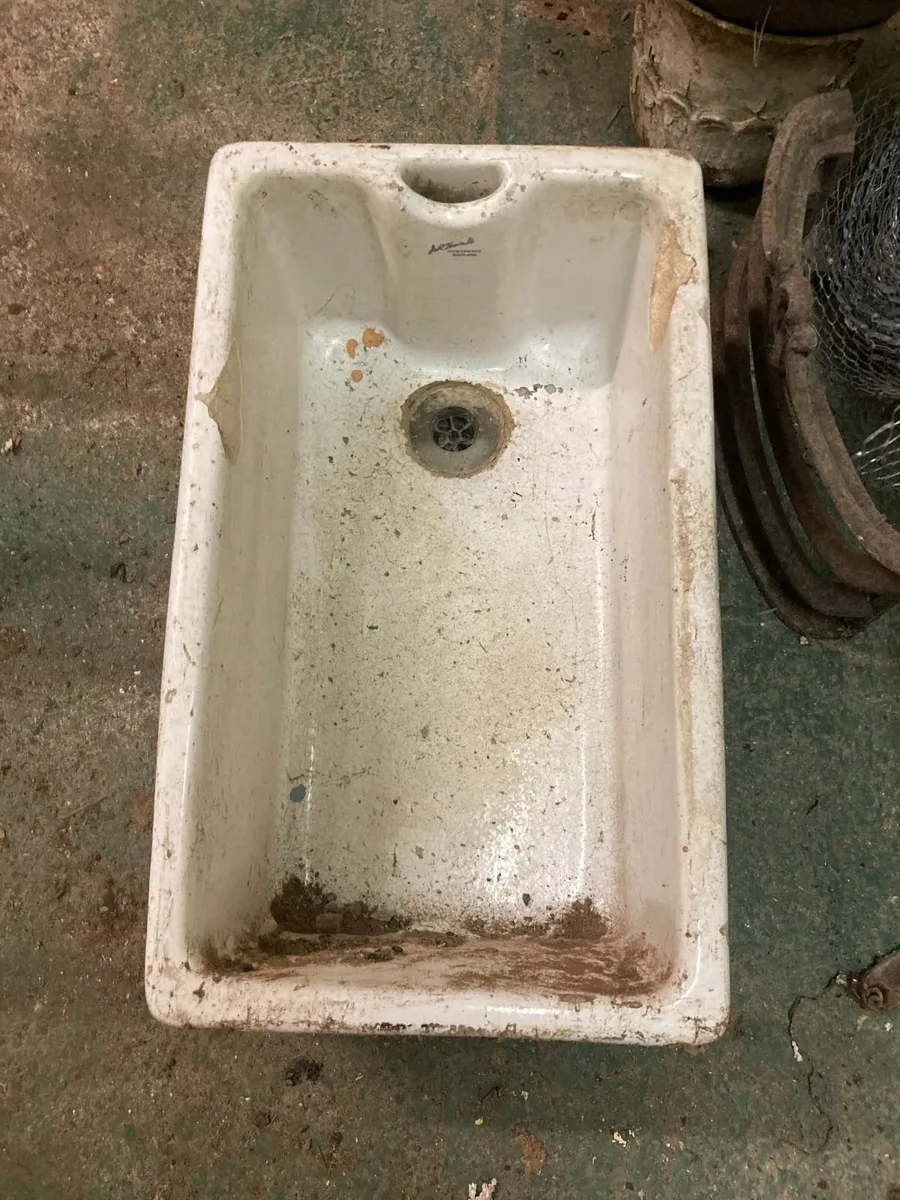 Antique Belfast Sink - Image 2