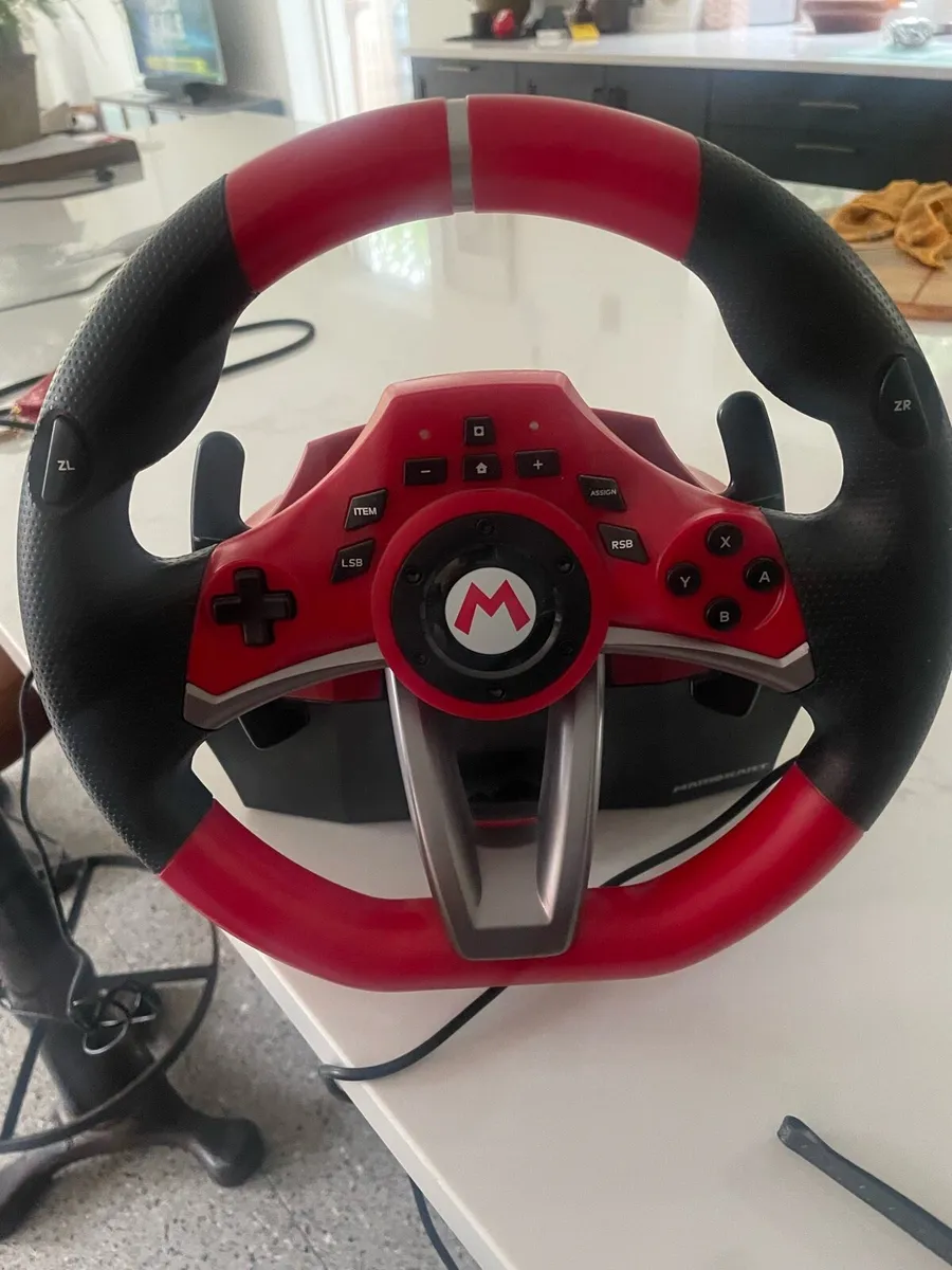HORI Mario Kart Racing Wheel Pro Deluxe with pedal - Image 2