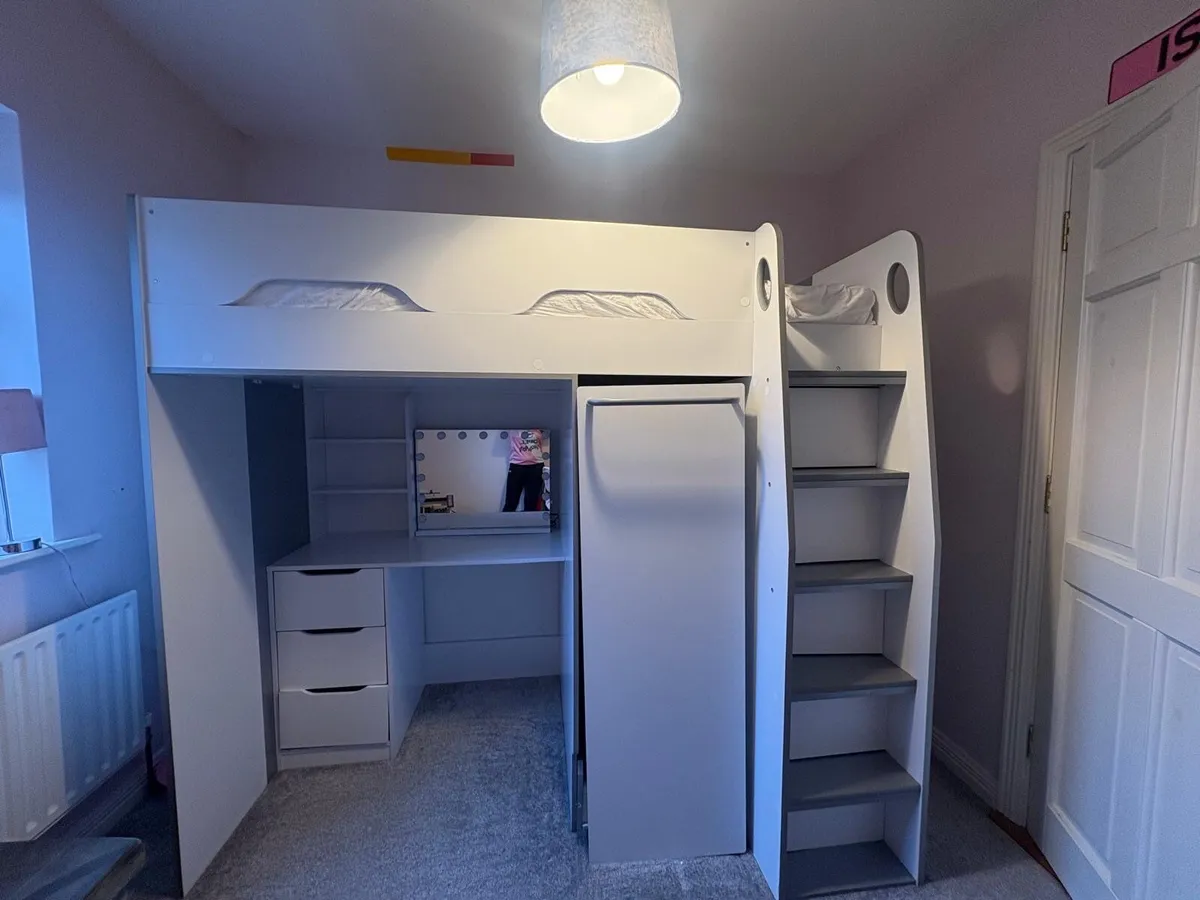 High sleeper bed - Image 1