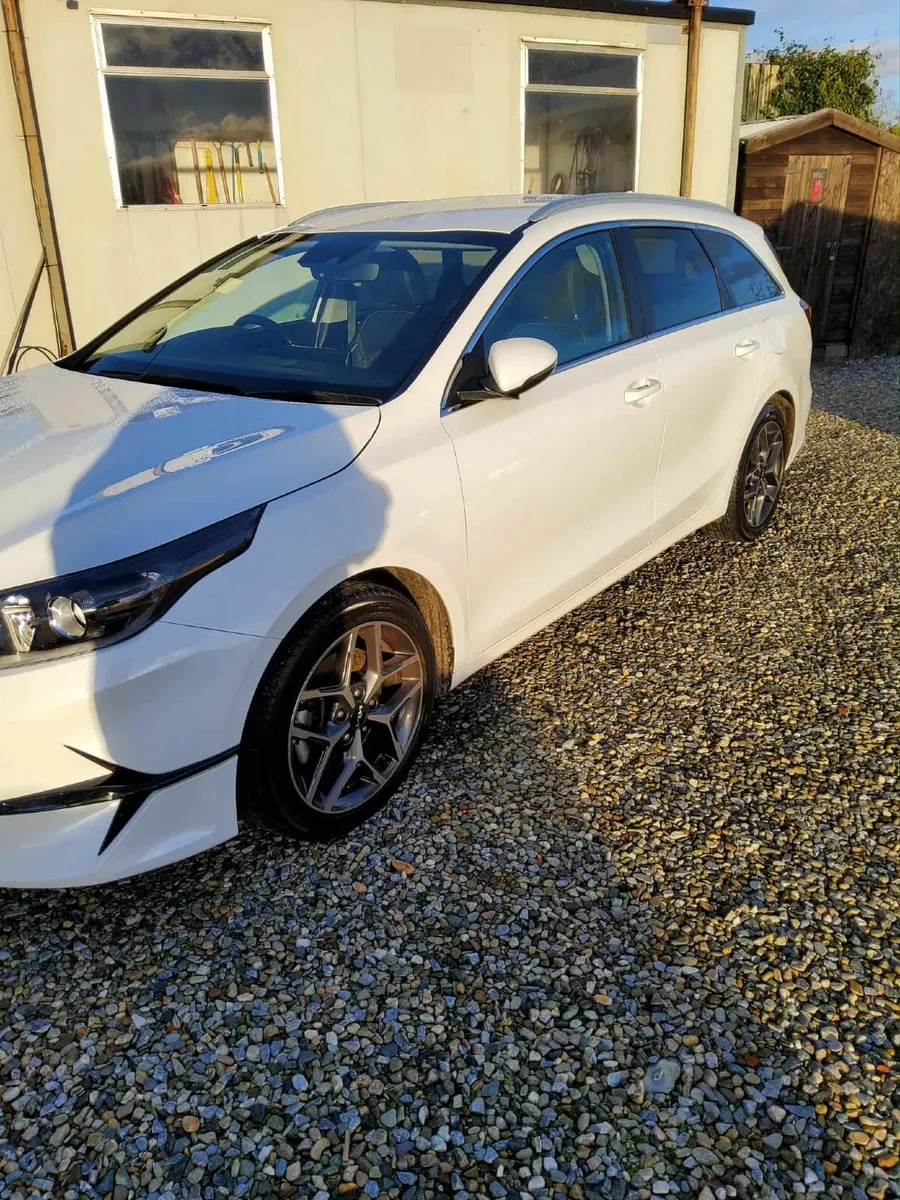 Kia Ceed Estate 2023  1.5 Petrol - Image 2