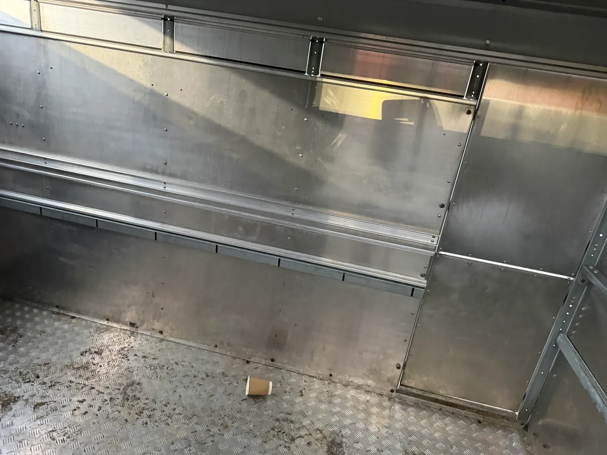 Ifor Williams 10x6 Cattle Trailer - Image 4