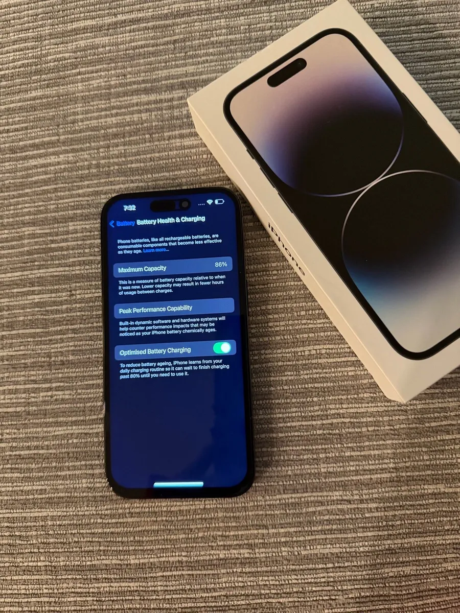 I Phone 14 Pro space black - Image 3