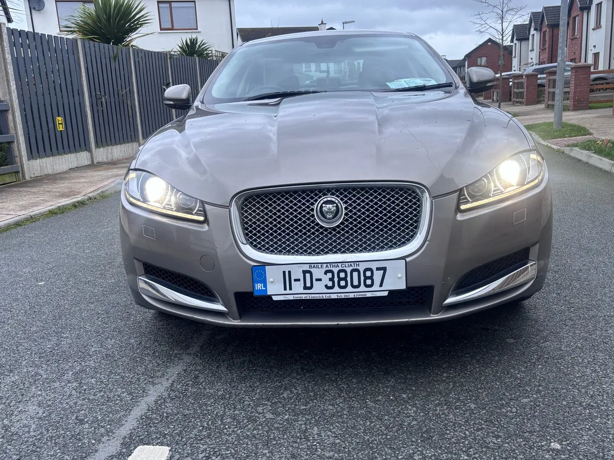 2011 Jaguar XF 2.2 automatic Luxury - Image 4