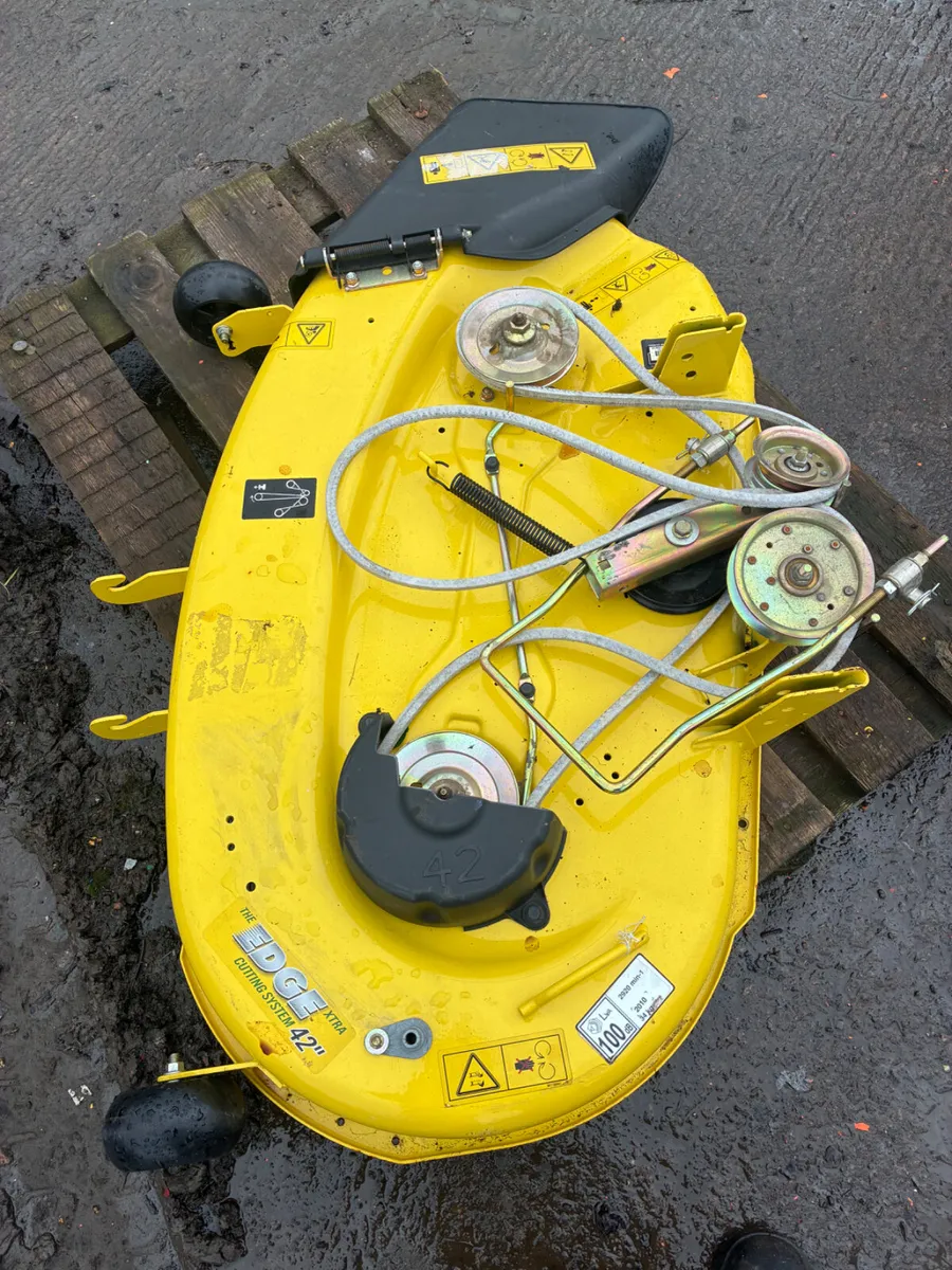John Deere 42” mower deck - Image 3