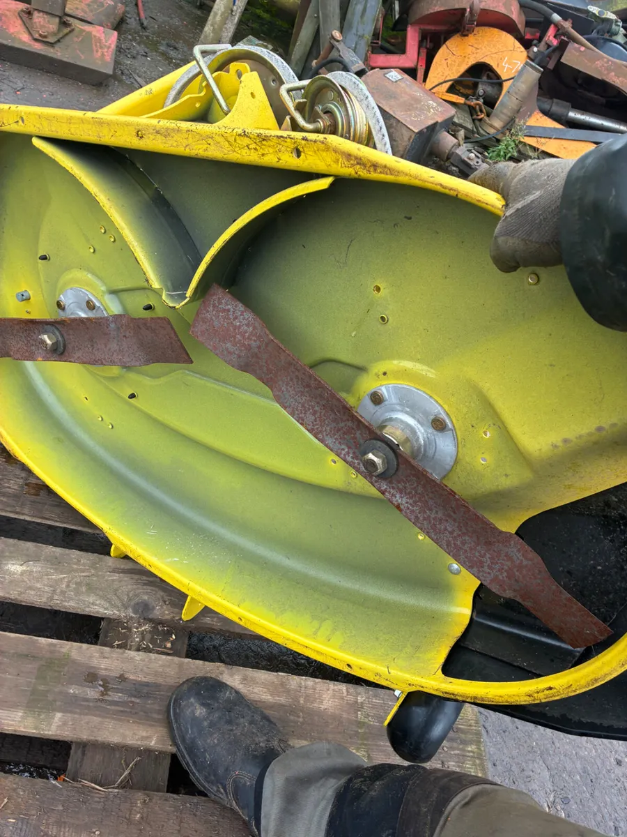 John Deere 42” mower deck - Image 4