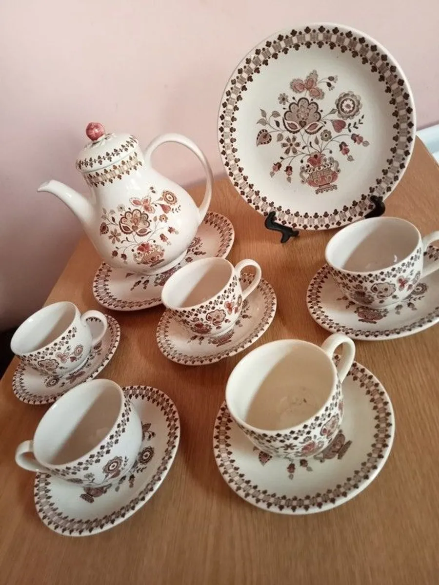 Johnson Brothers Jamestown Old Granite teapot , plates  and cups - Image 2