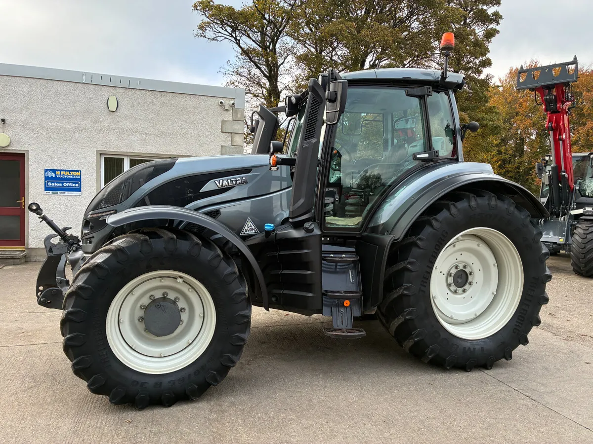 VALTRA T234 - Image 1