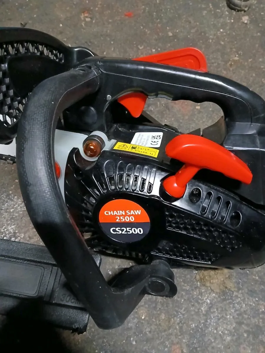 Brand new 12 inch chainsaw topper pm - Image 2