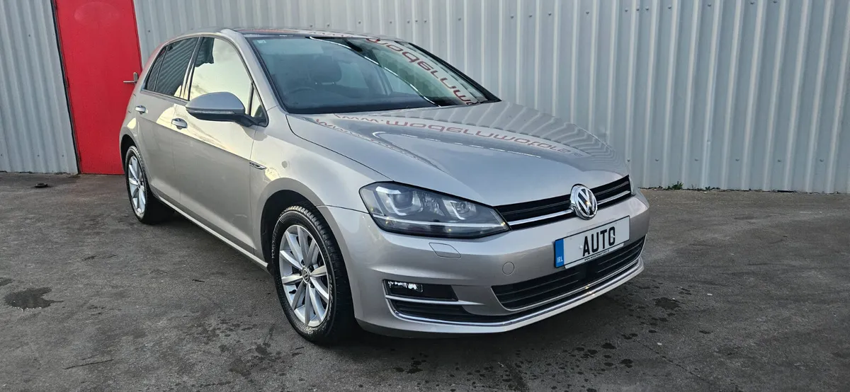 Volkswagen Golf auto lounge 1.2 tsi ltd ed low kms - Image 3