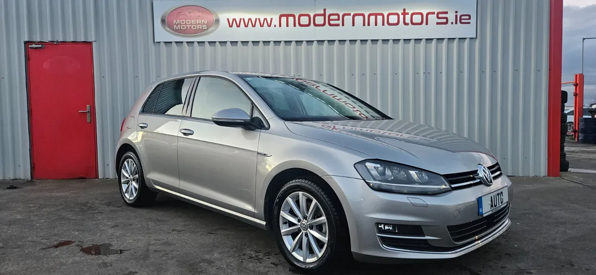 Volkswagen Golf auto lounge 1.2 tsi ltd ed low kms - Image 2
