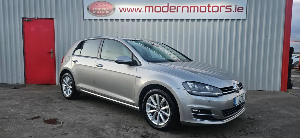 Volkswagen Golf auto lounge 1.2 tsi ltd ed low kms - Image 1