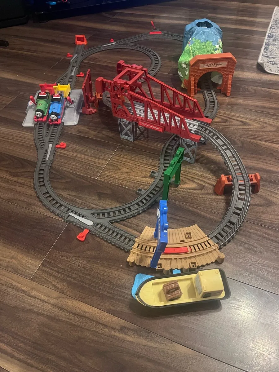 Thomas & Friends Talking Thomas & Percy train set - Image 2