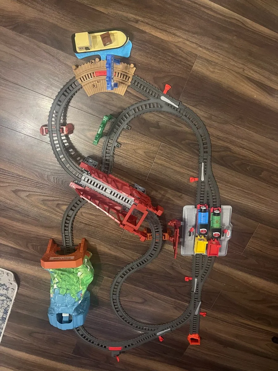 Thomas & Friends Talking Thomas & Percy train set - Image 4