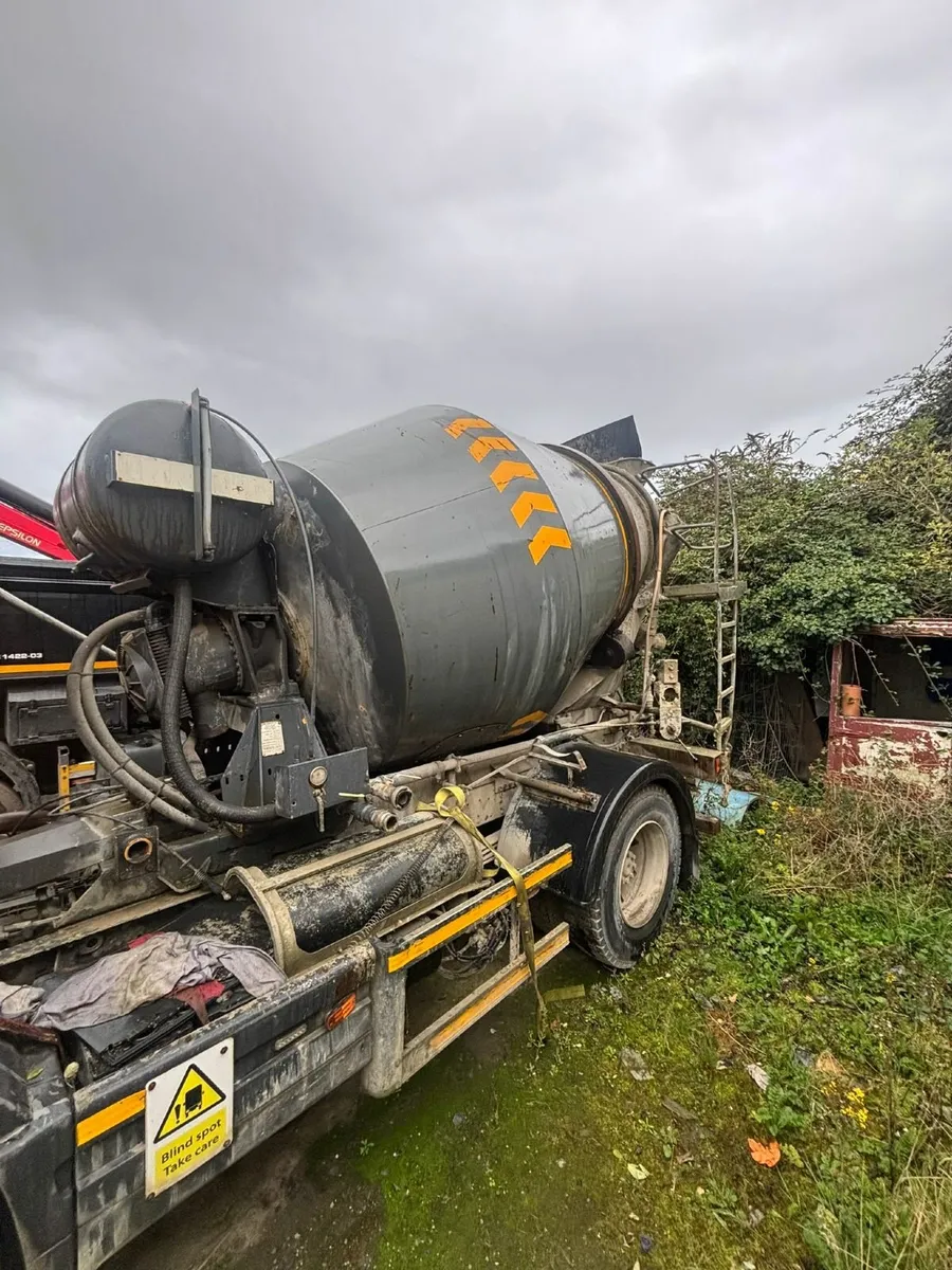 Mercedes-Benz Other 2004 - Image 3