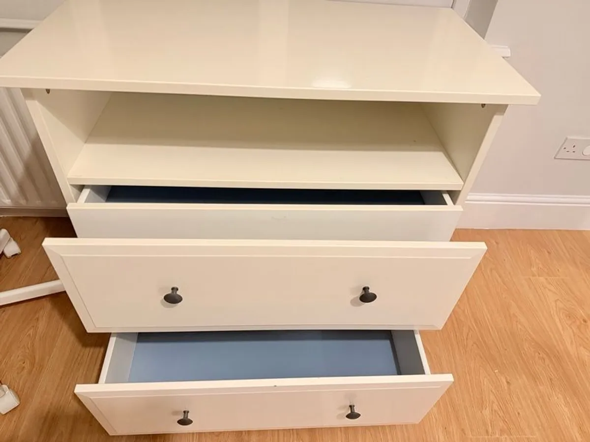 chest or drawers - Image 1