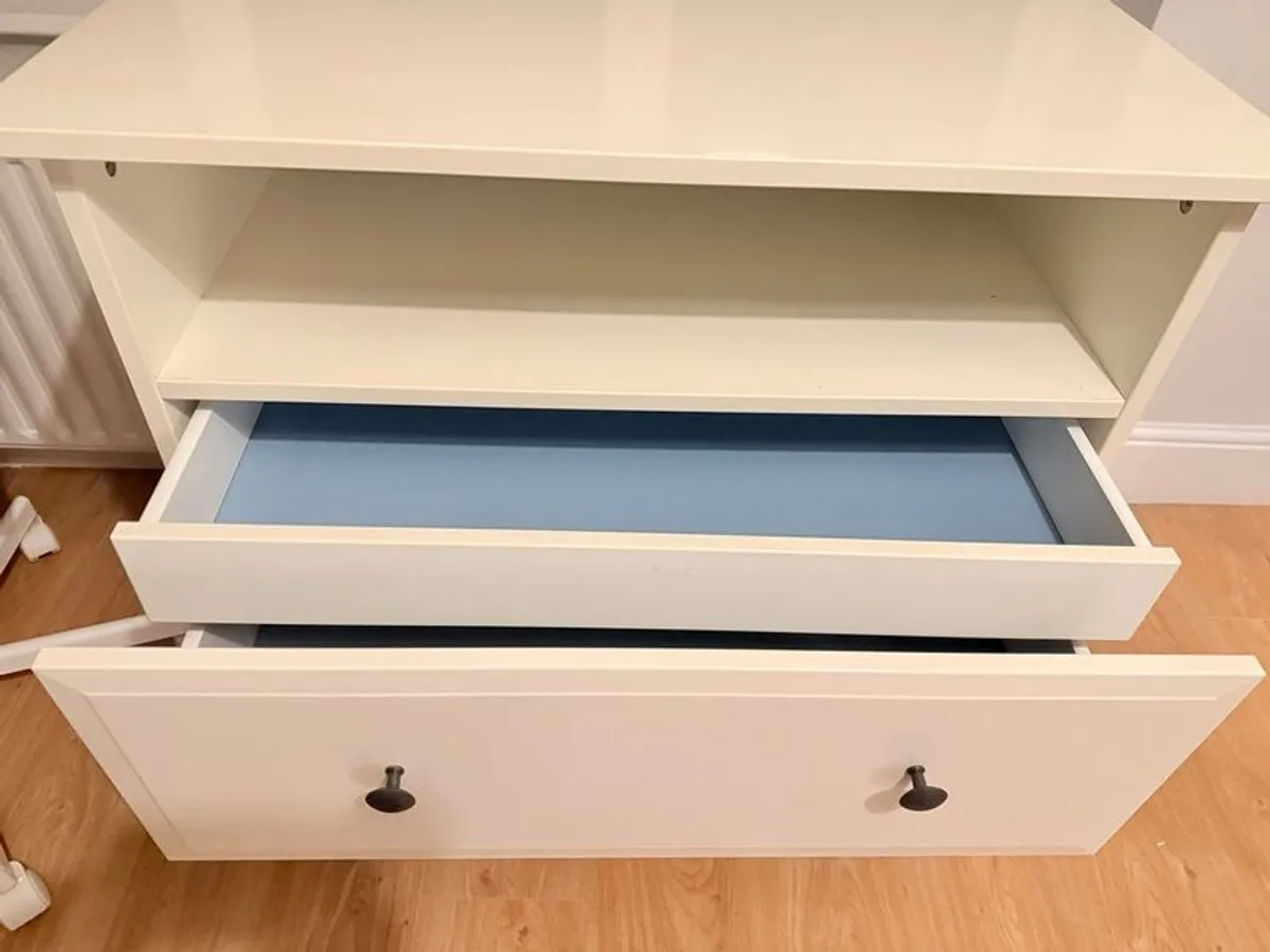 chest or drawers - Image 4