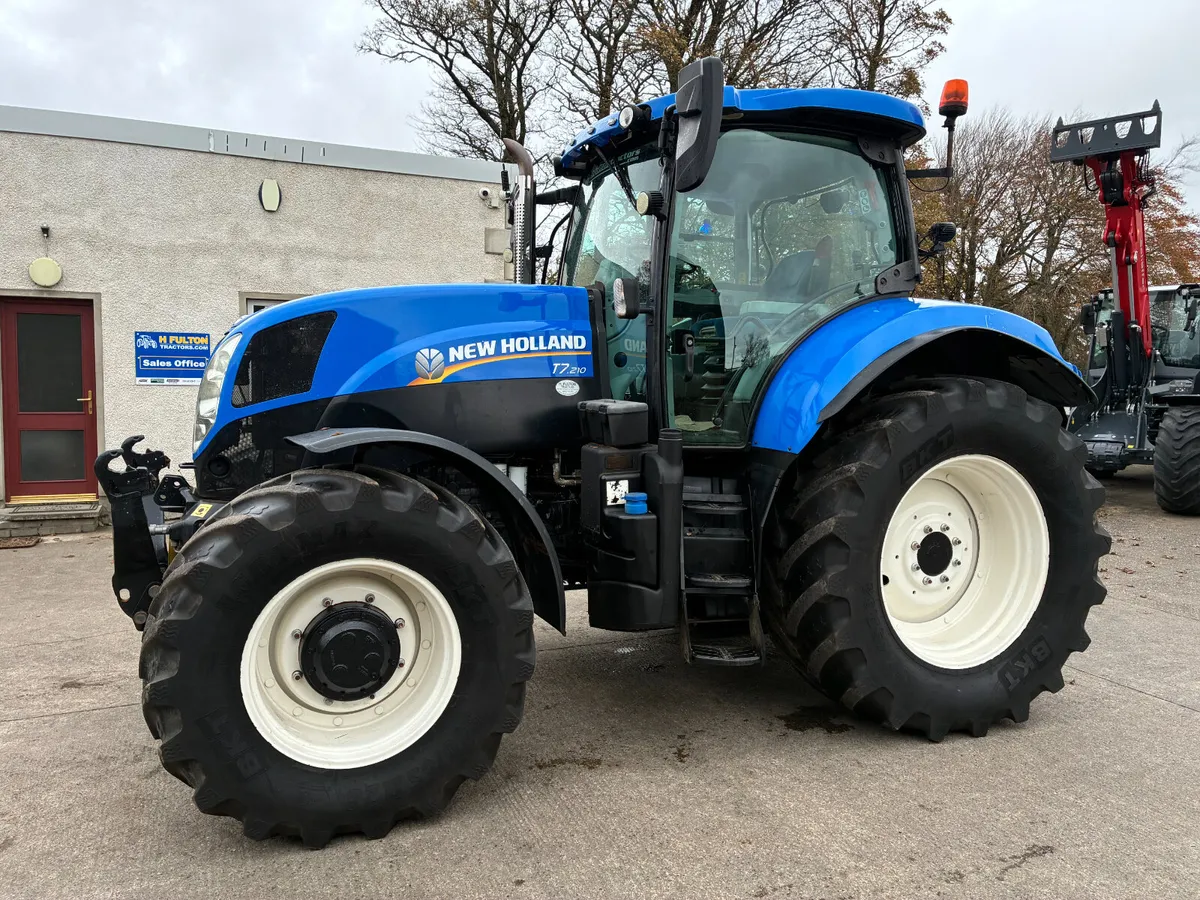 NEW HOLLAND T7.210 - Image 1