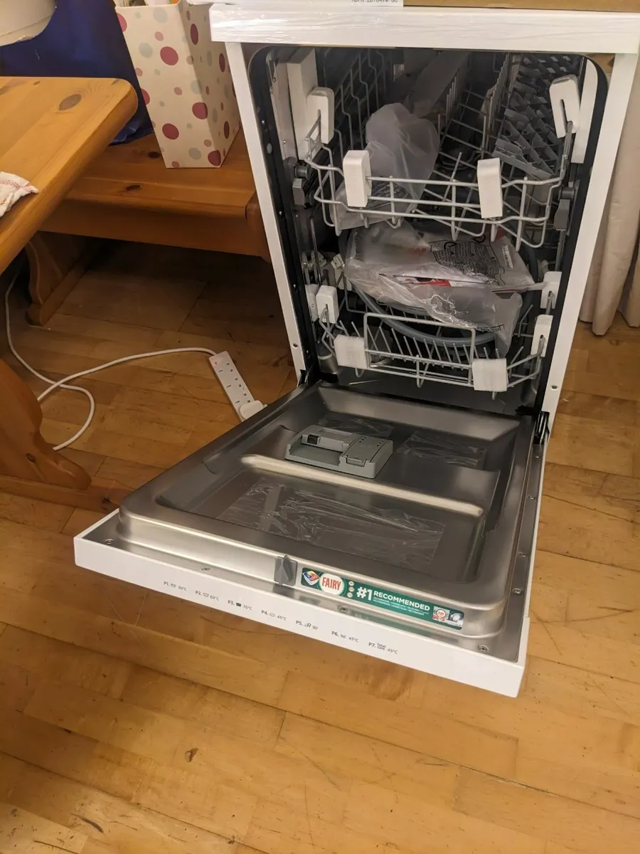 Dishwasher - Image 2