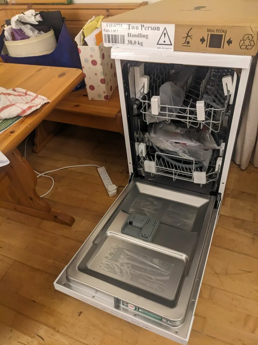 Dishwasher - Image 3