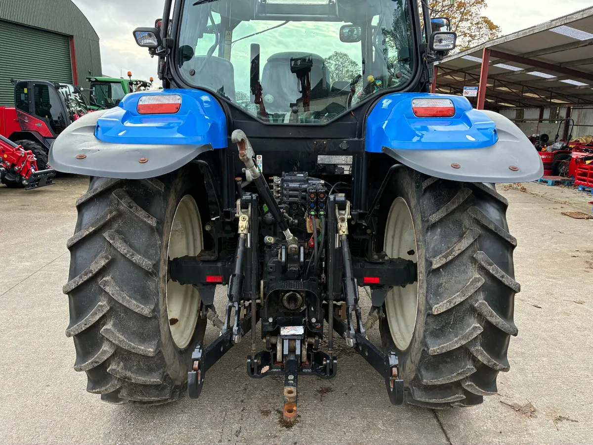 New Holland T6020 Plus - Image 2