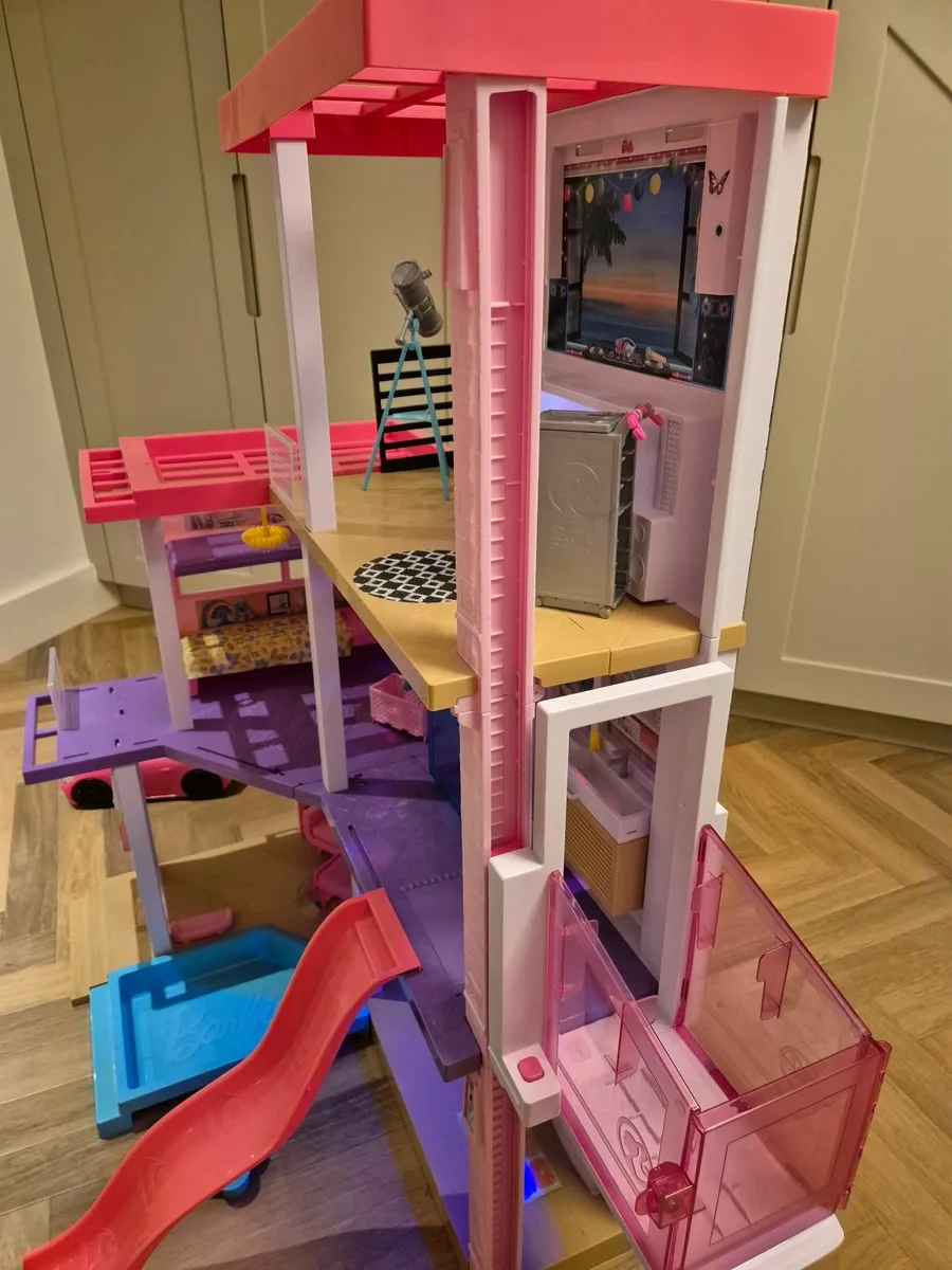 Barbie Dream house - Image 1