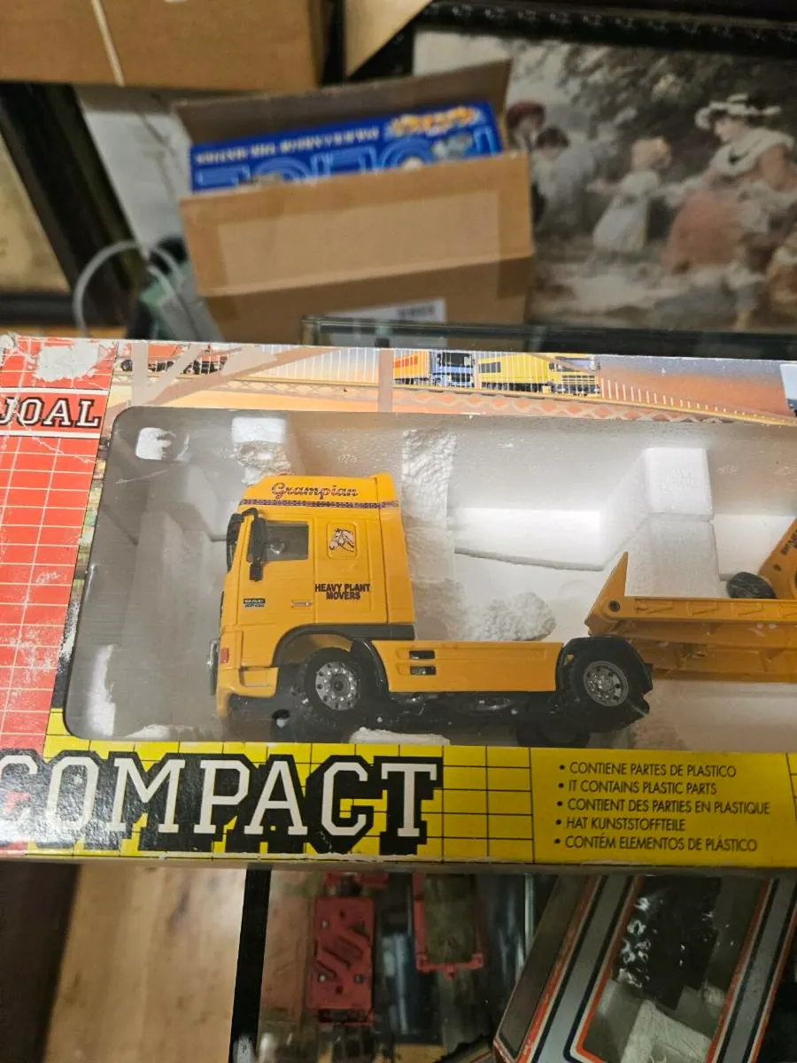 Corgi Joal DAF Tractor Unit and Low Loader Trailer - Image 2