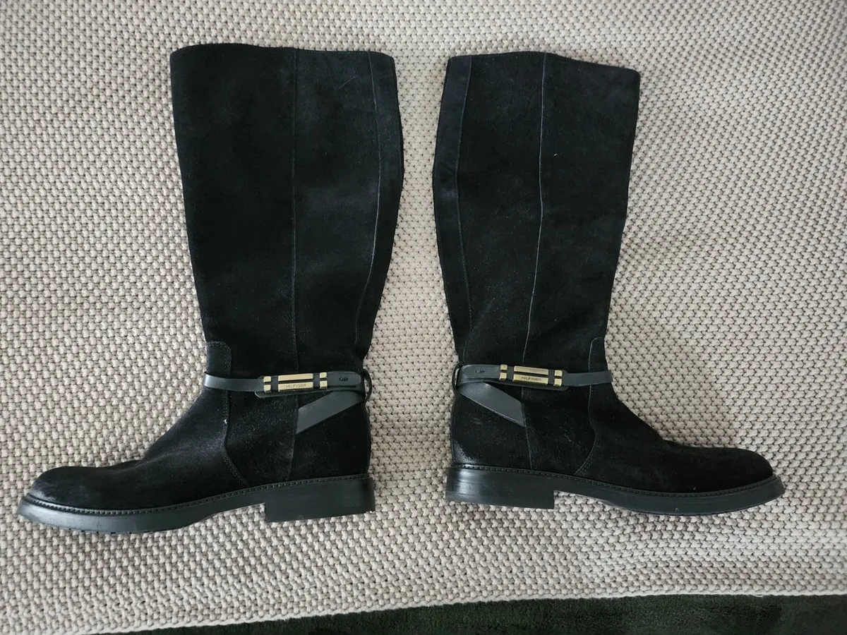 Tommy's Hilfiger Boots - Image 1