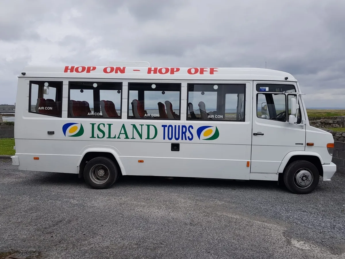 Mercedes Vario Bus - Image 1