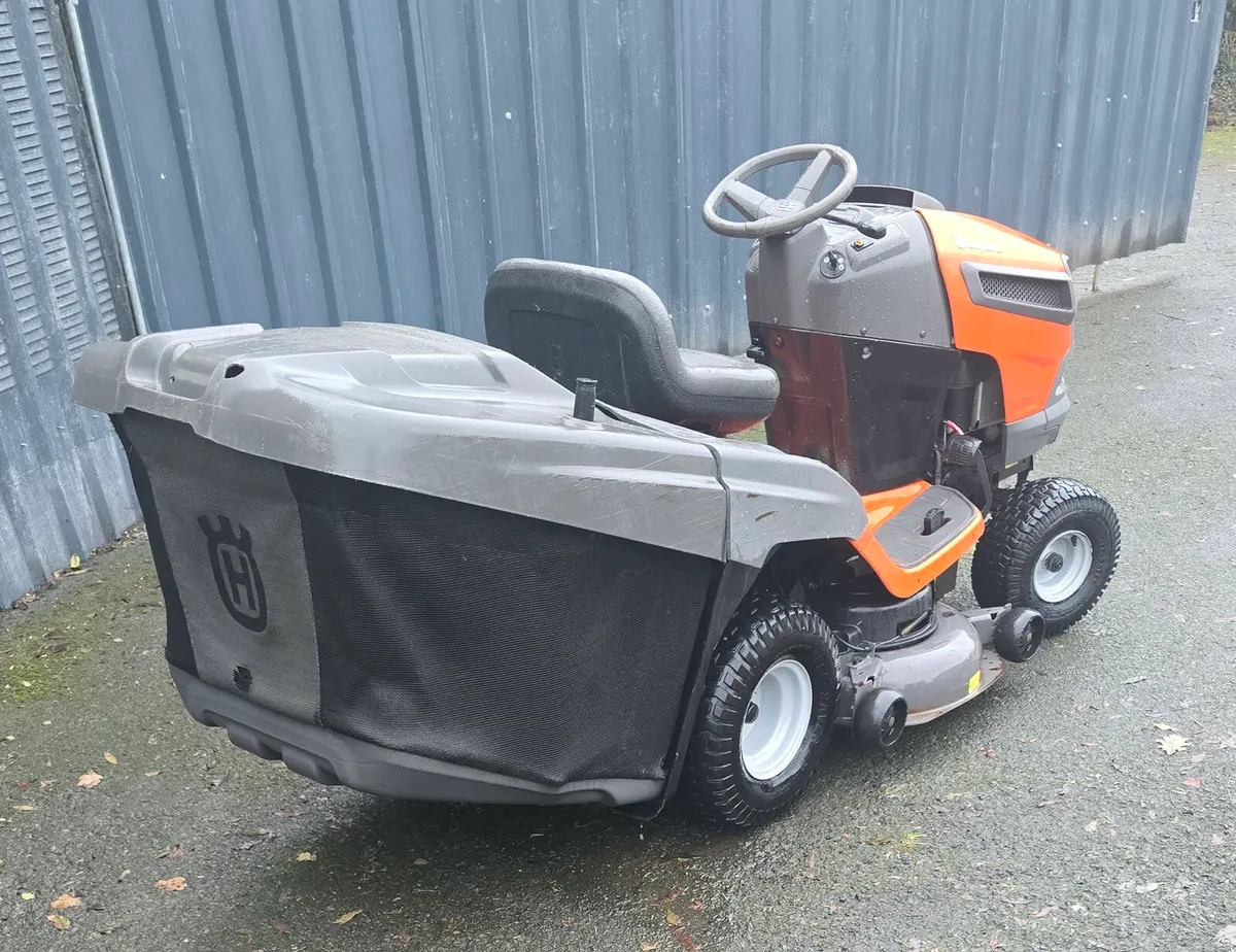 Husqvarna 42" 22HP - Image 3