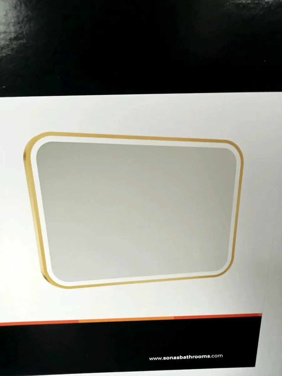 Bathroom led light changing mirror - Image 1