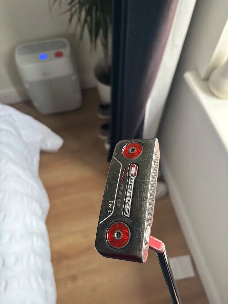 Odyssey putter - Image 1