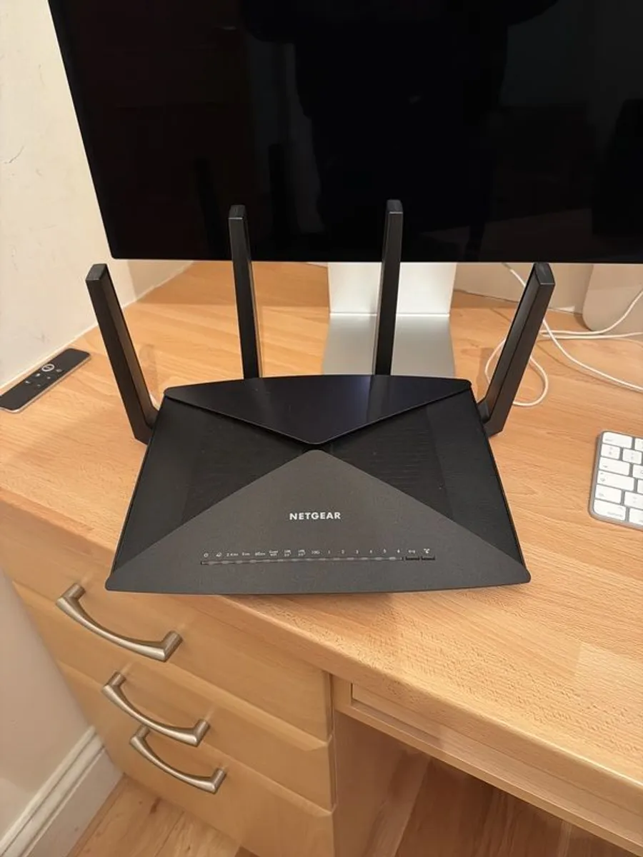 Netgear Nighthawk X10 AD7200 - Image 1