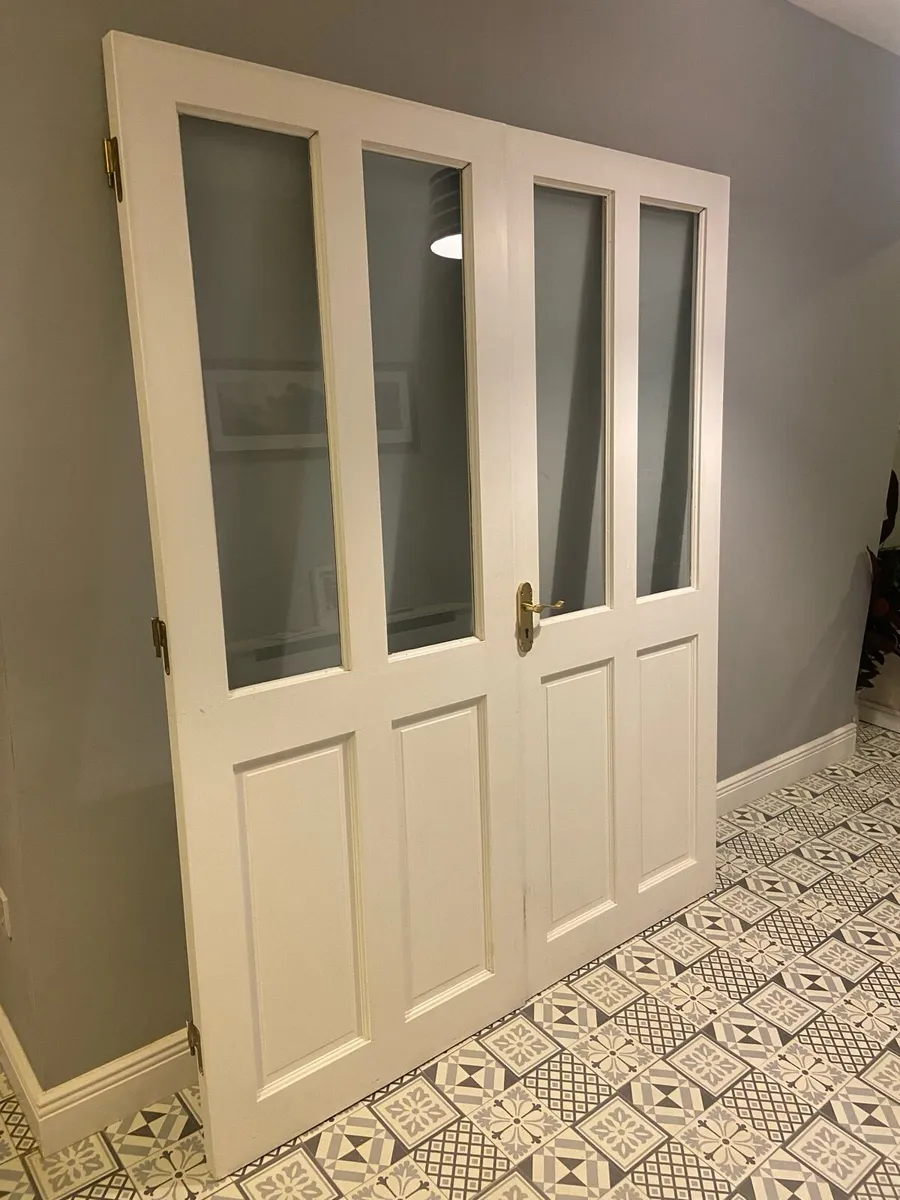 double doors timber - Image 2