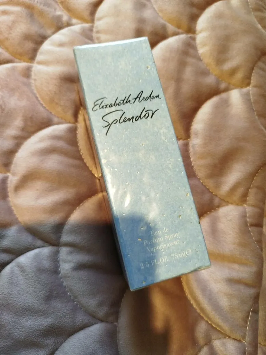 Elizabeth Arden perfume - Image 1