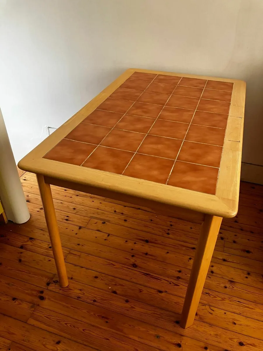 Table and four chairs free to take away - Image 1