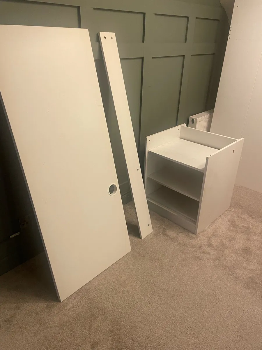 Bunkbed with desk - Image 4