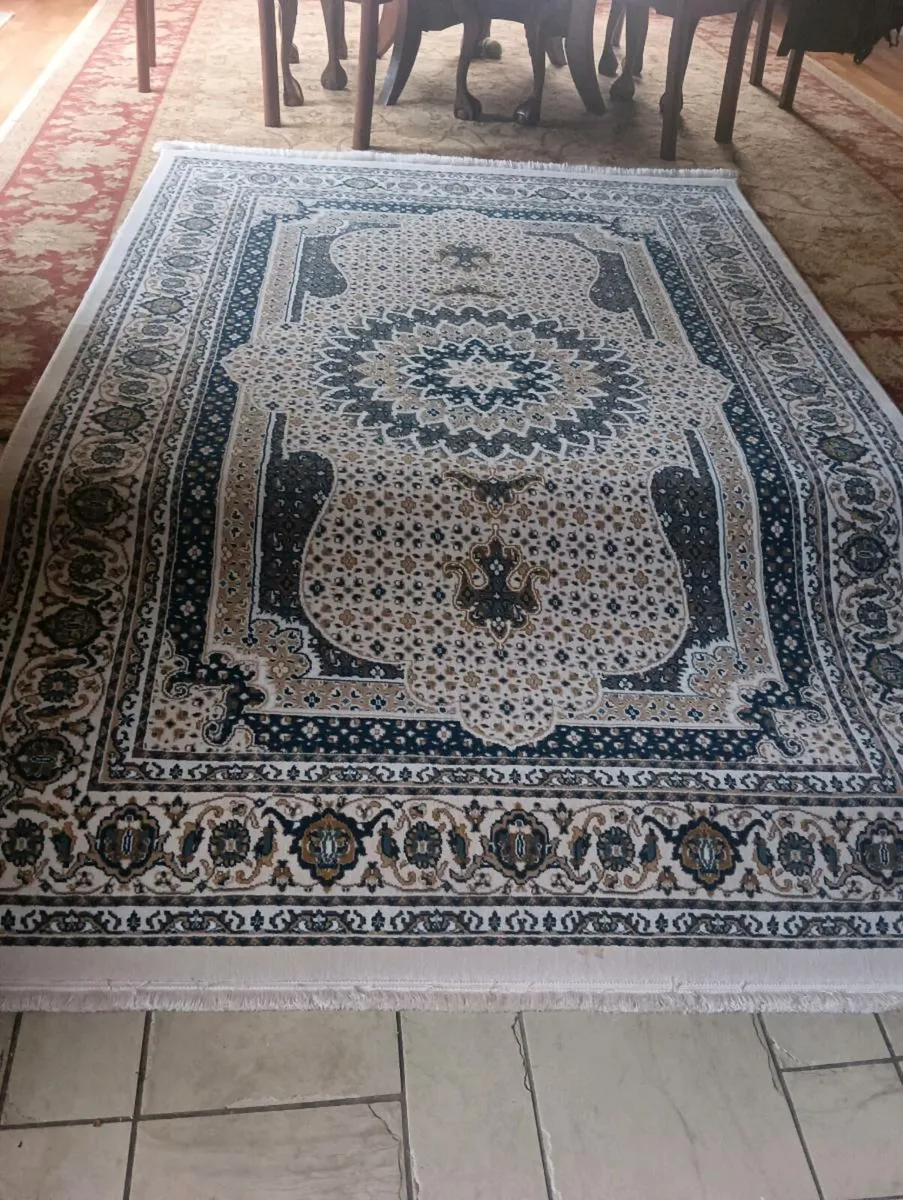 Beautiful New 170/230 RUG beautiful quality - Image 1