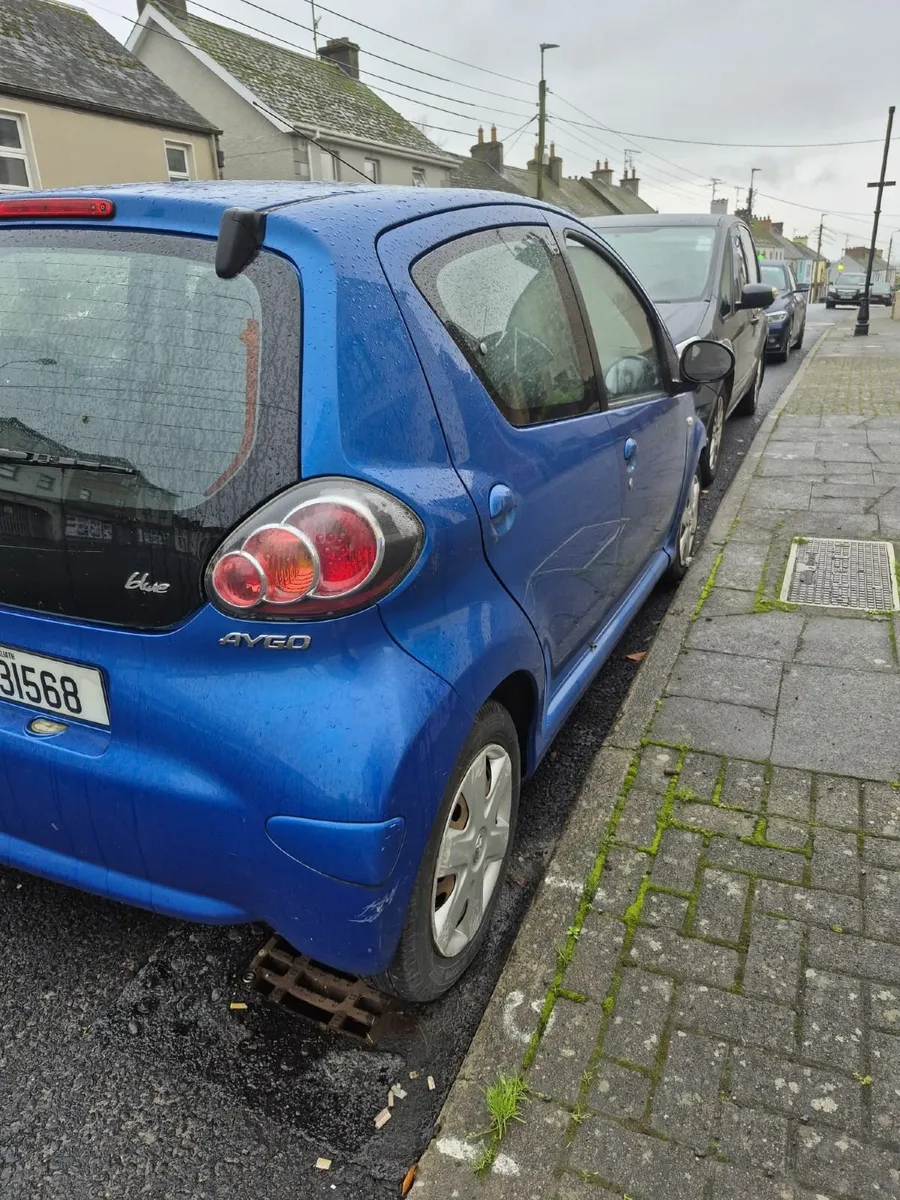 Toyota Aygo 2010 - Image 2