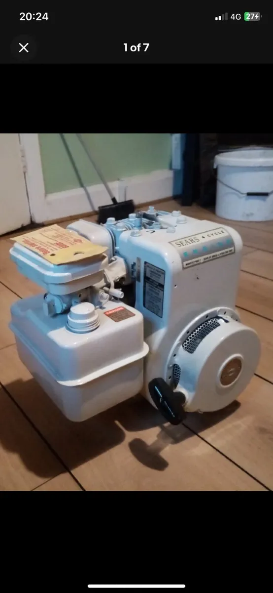 Briggs & Stratton Engine 1976 unused