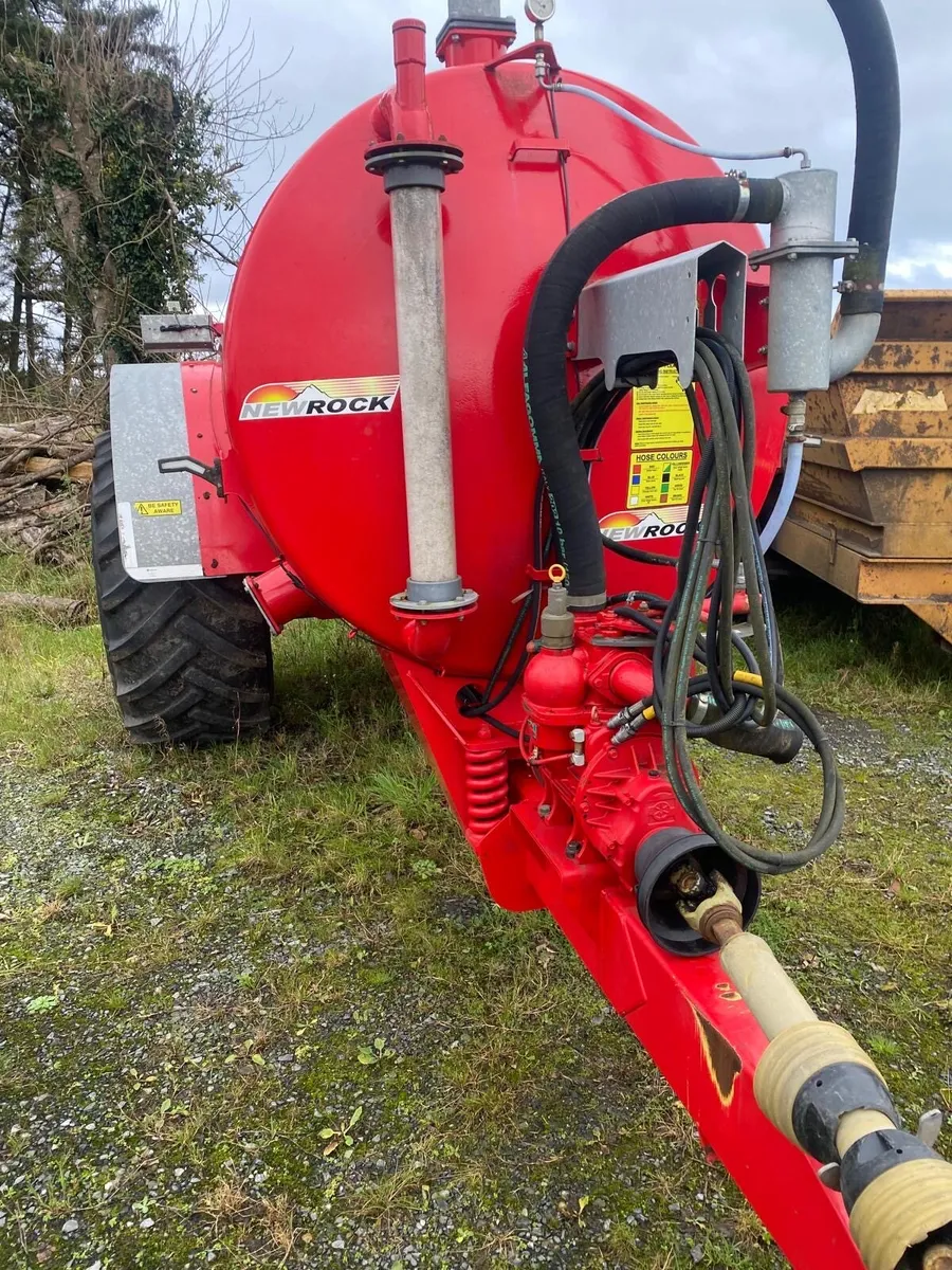 Newrock slurry tanker - Image 1