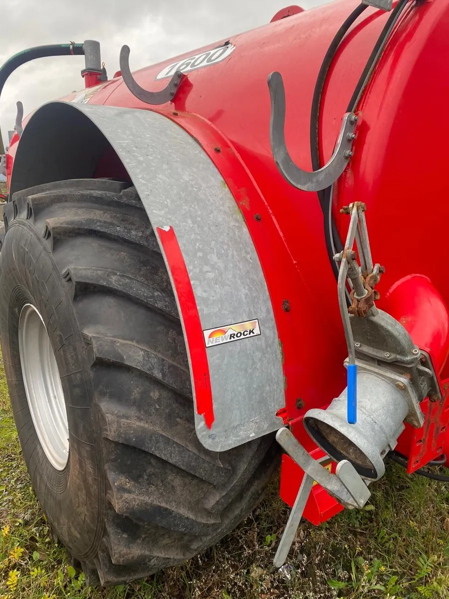 Newrock slurry tanker - Image 4