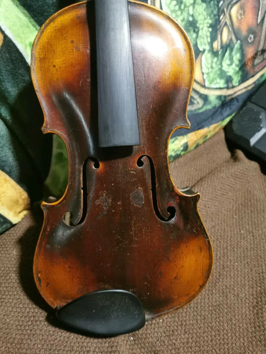 Old Full size Violin - Image 2