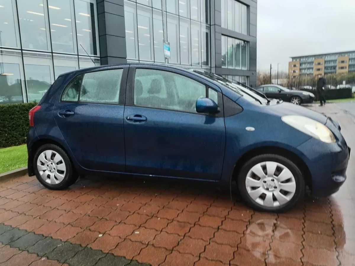 Toyota yaris 1.0 Petrol automatic - Image 4