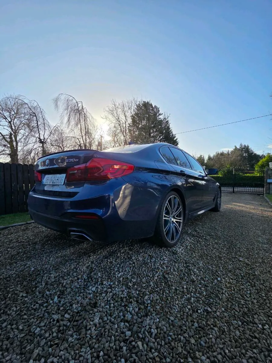 BMW 5 SERIES 2019 M-SPORT LOW MILEAGE - Image 1