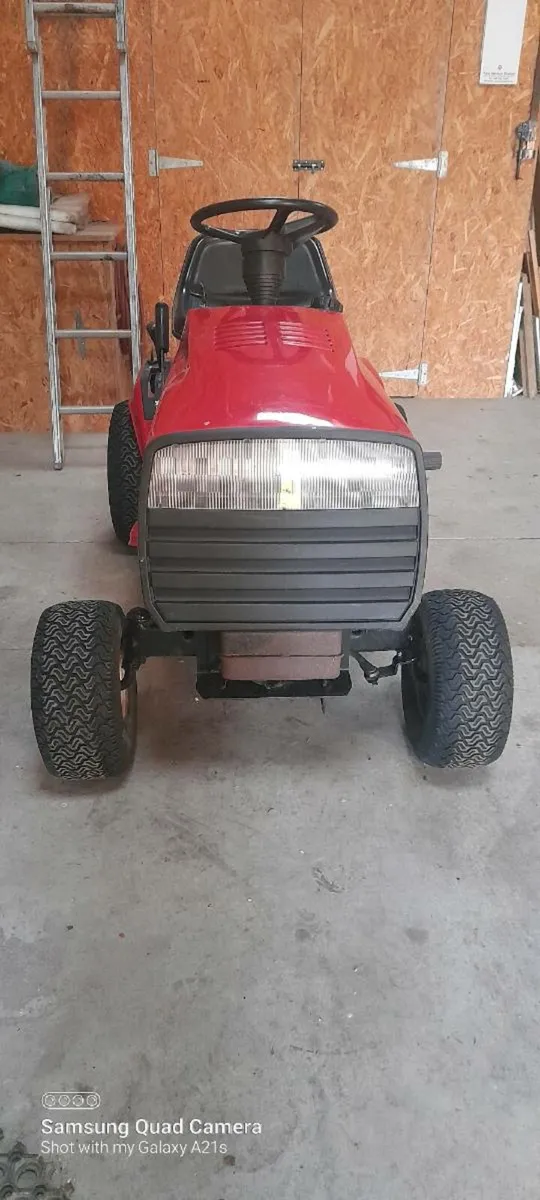 Tractor Lawnmower - Image 3