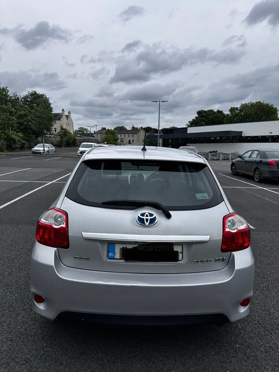 Toyota Auris Hybrid - Image 4